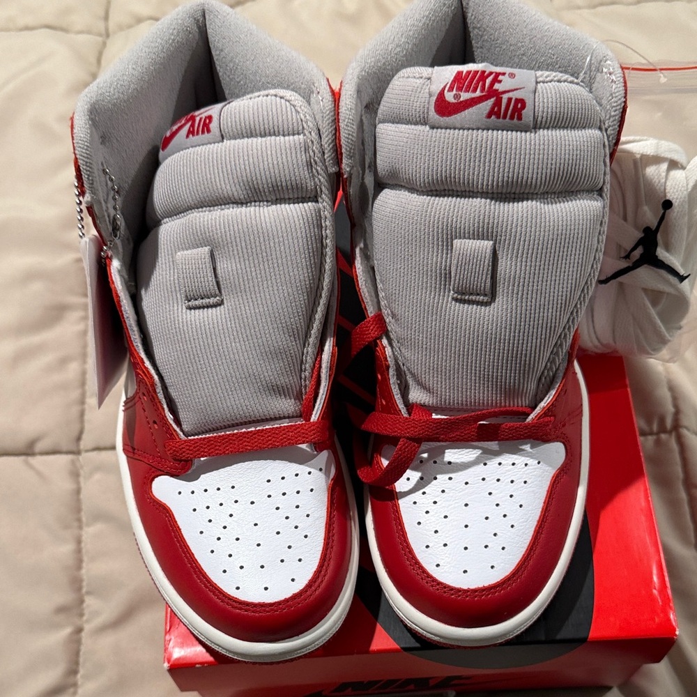 Nike Women Air Jordan 1 Retro High OG New Red and White Sneakers Brand New